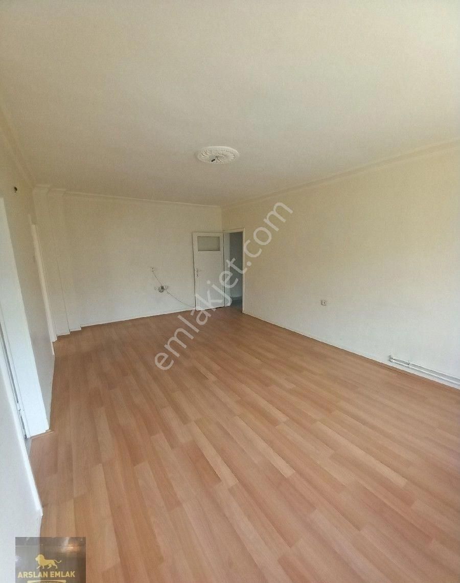 Pınarbaşı Mahallesinde Şehitler Metrosu Yakını 3+1 115 M2 Kiralık Daire - Görsel 12