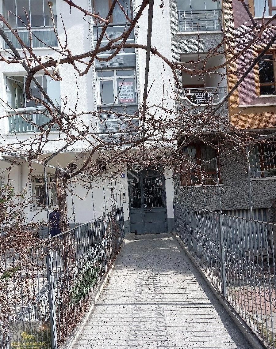 Pınarbaşı Mahallesinde Şehitler Metrosu Yakını 3+1 115 M2 Kiralık Daire - Görsel 6