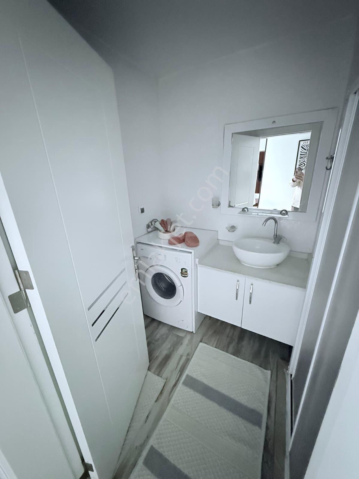 Teraslı Lüx Full Eşyalı Yatırımlık 1+1 Satılık Apart - Görsel 23