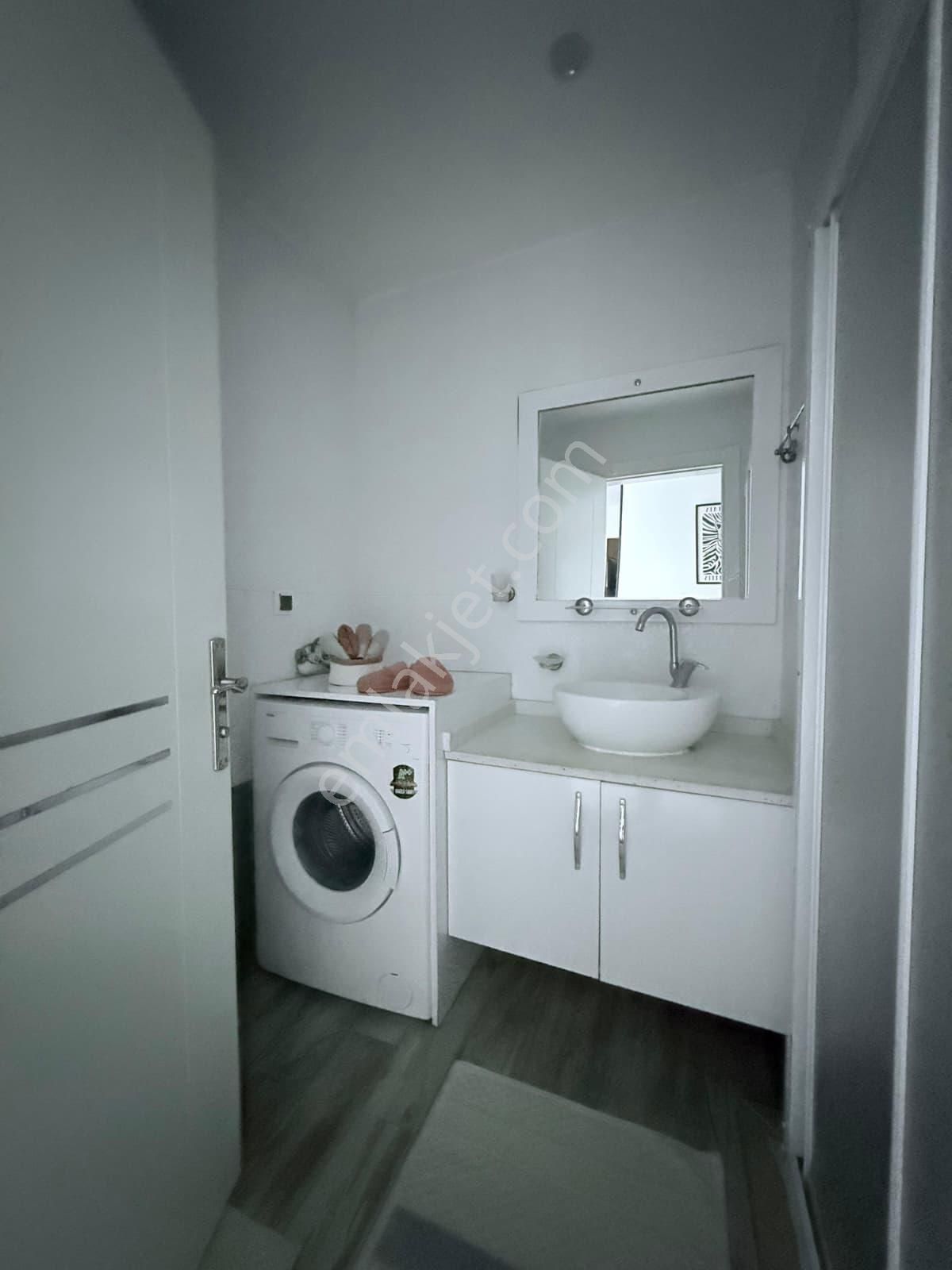 Teraslı Lüx Full Eşyalı Yatırımlık 1+1 Satılık Apart - Görsel 11