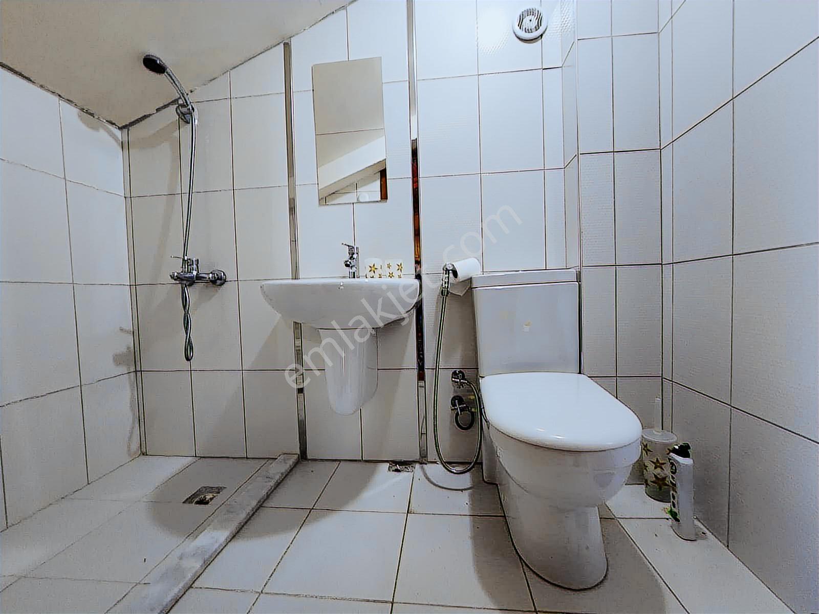 Fırsat Güvenlikli Sitede Trıpleks Luks Eşyalı Satılık Villa 5+1 - Görsel 3
