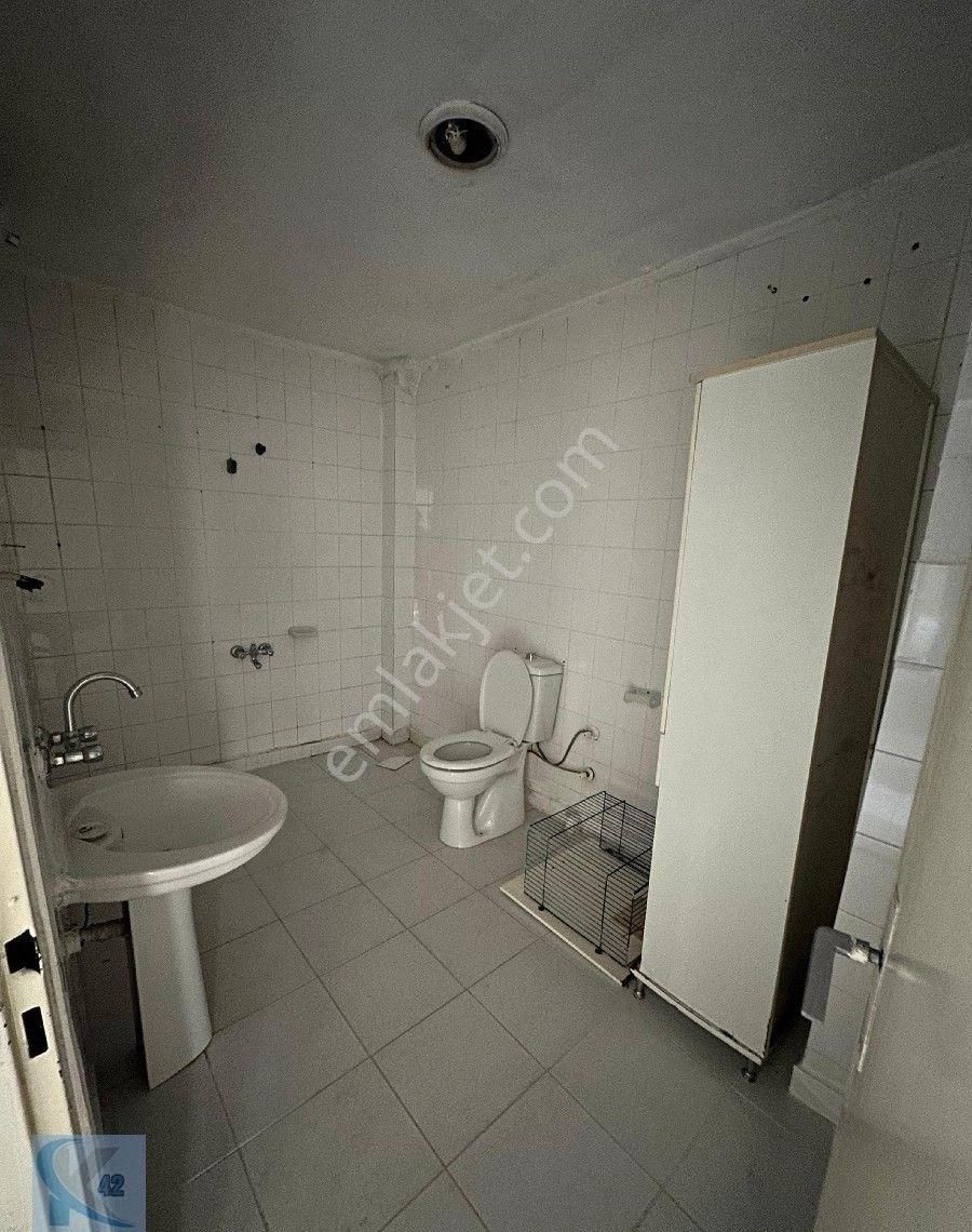 Başak Caddesi Üzeri Aşkar Hüyüğü Parkı Karşısı Geniş 3+1 Daire - Görsel 3