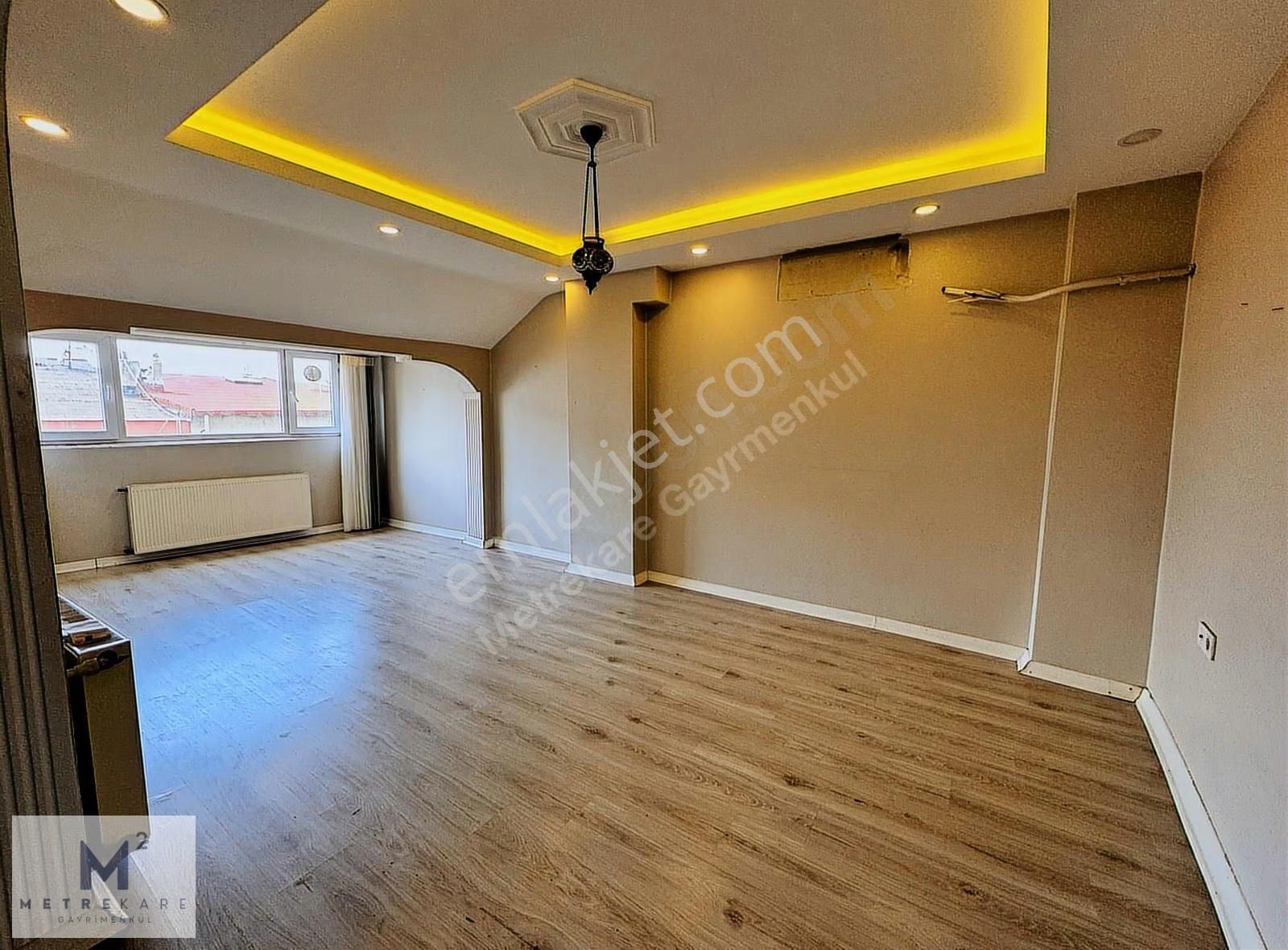 Bayrampaşa Muratpaşa Mahallesinde Boş 2+1 Satılık Daire