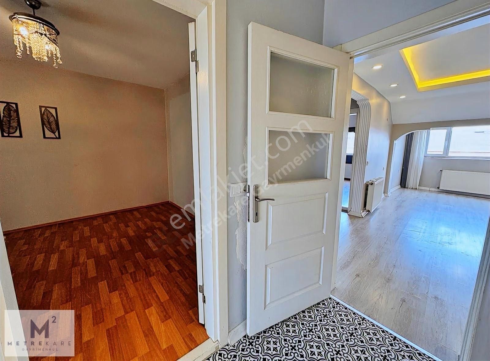 Bayrampaşa Muratpaşa Mahallesinde Boş 2+1 Satılık Daire - Görsel 2