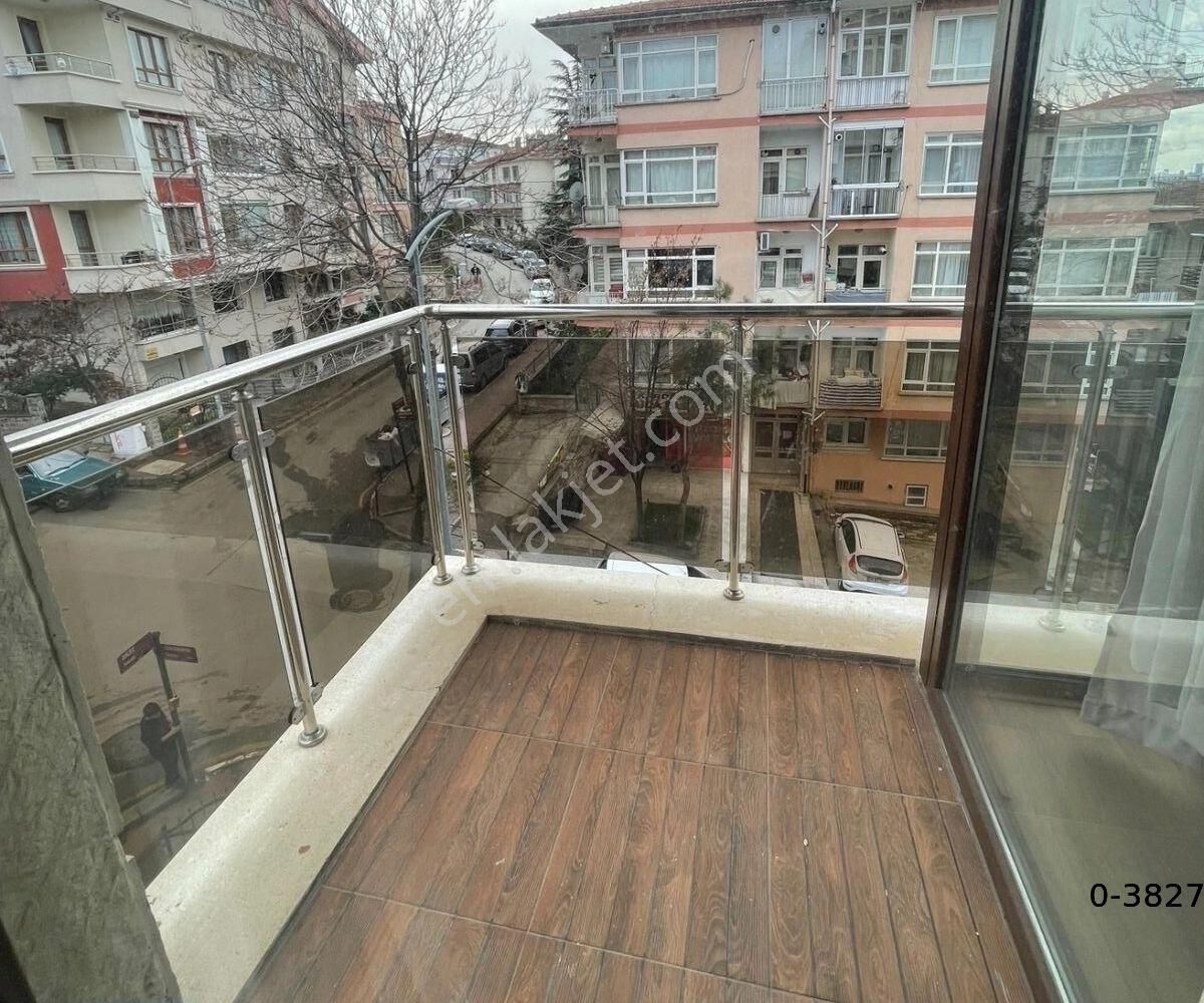 Cebeci Süngü Bayırı Sokak Da 3+1 3. Kat 10 Yıllık Bina Asansörlü Kapalı Otoparklı 110m2 Mobilyalı - Görsel 6