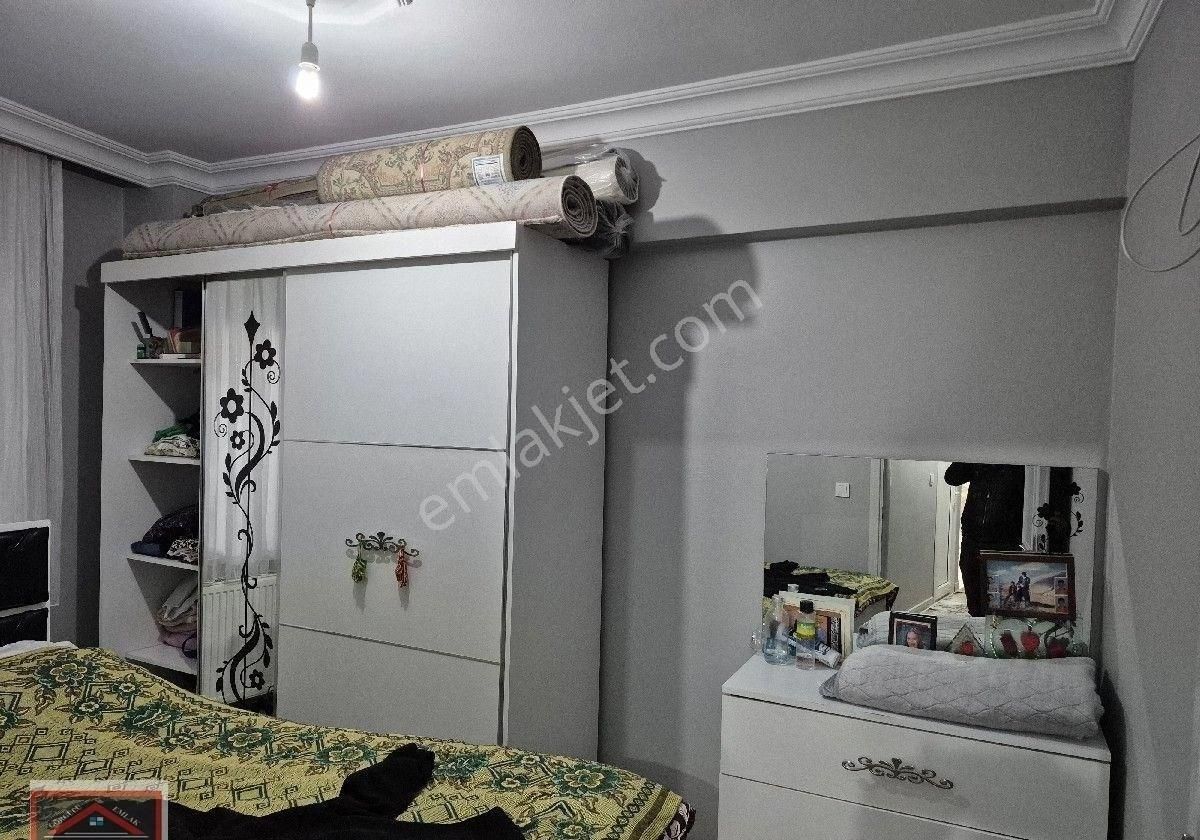 Satılık 3+1 Bahçe Katı Zübeyde Hanım Mahallesi Sultangazi İstanbul - Görsel 4