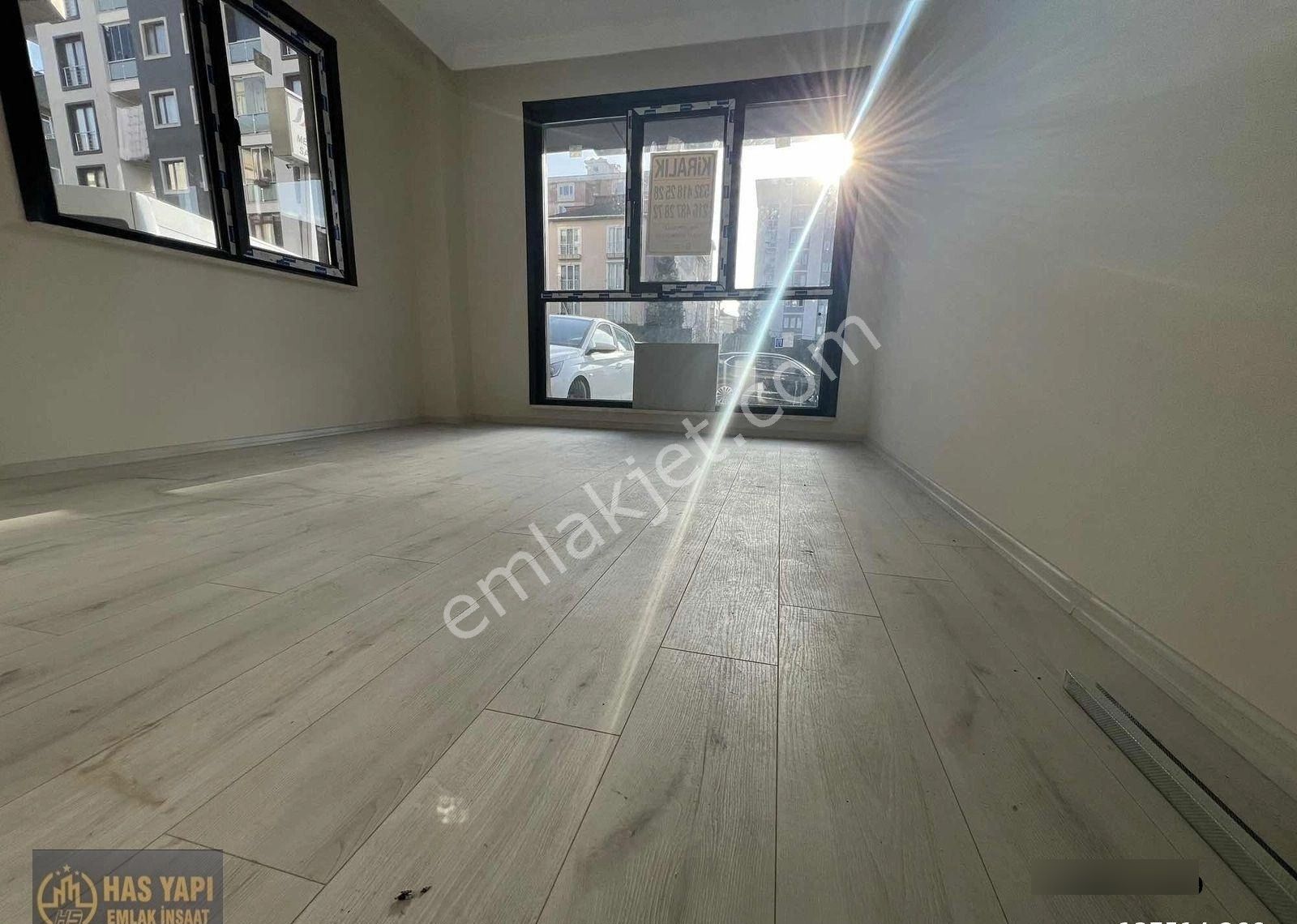 Ümraniye Şerifali Mahallesi'nde 2 + 1 Sıfır Kiralık Daire