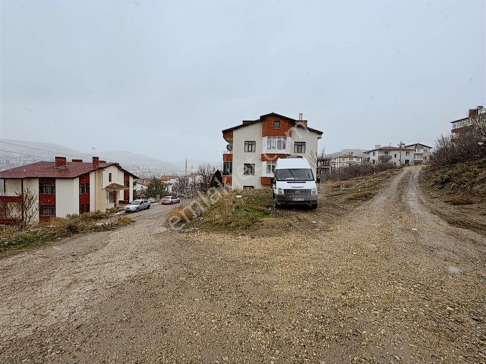 Kr Unity Gayrimenkulden 3 Kata İmarlı Satılık Arsa