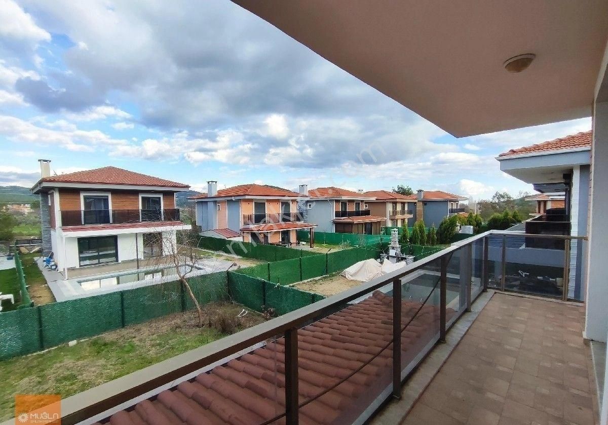 Muğla Ula Köprübaşı’nda Tam Müstakil Havuzlu 4+1 Villa - Görsel 27