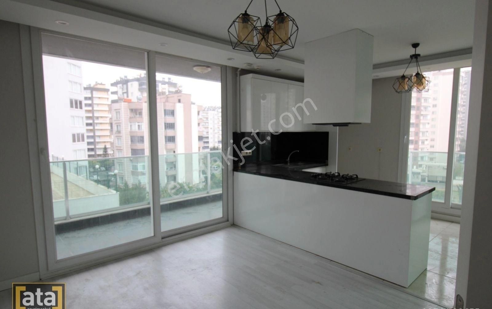 Vatan Caddesinde Yola Yürüme Mesafesinde Kombili Site İçi Kapalı Oto Parklı - Görsel 2