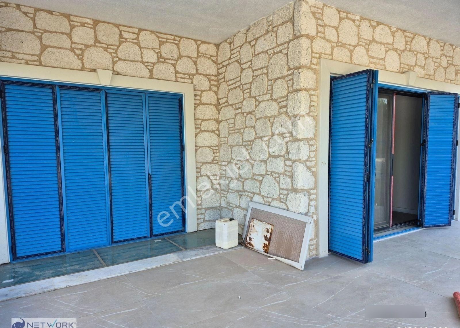 Kuşadasında Satılık Merkeze Yakın Havuzlu Bahçeli 4+1 Akdeniz Villa - Görsel 8