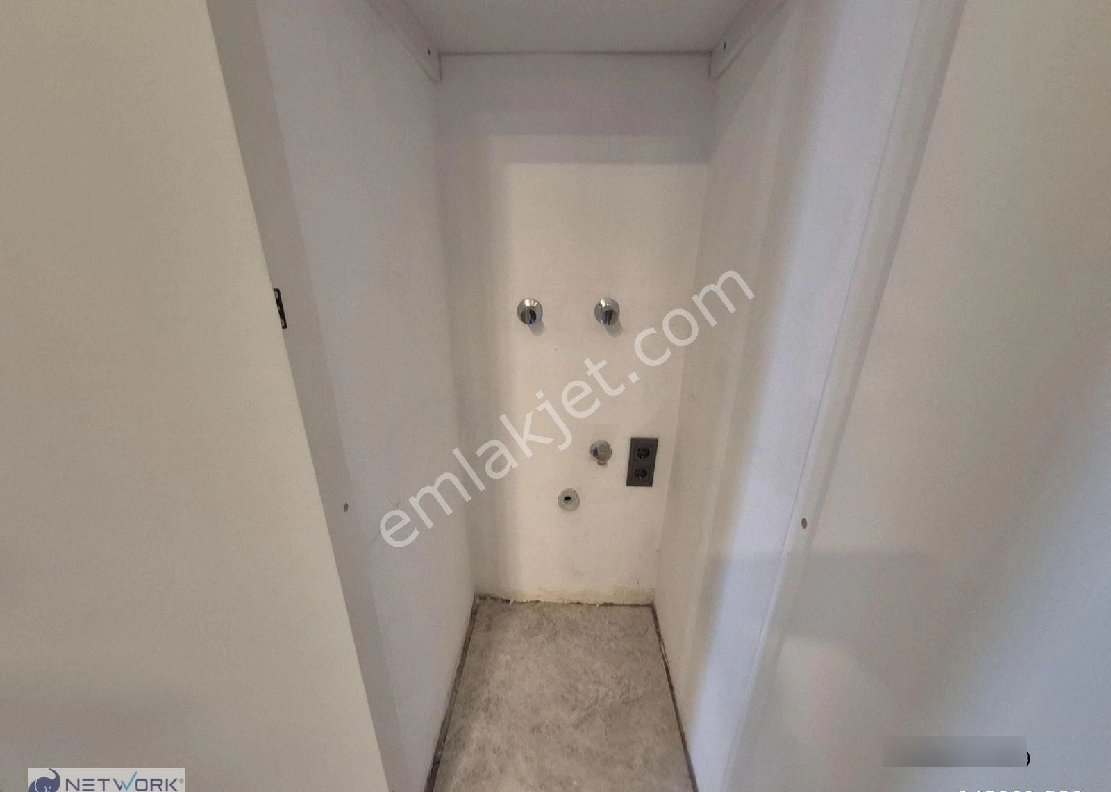 Kuşadası Avm Bölgesinde Satılık 4+1 Geniş Bahçeli Villa - Görsel 20