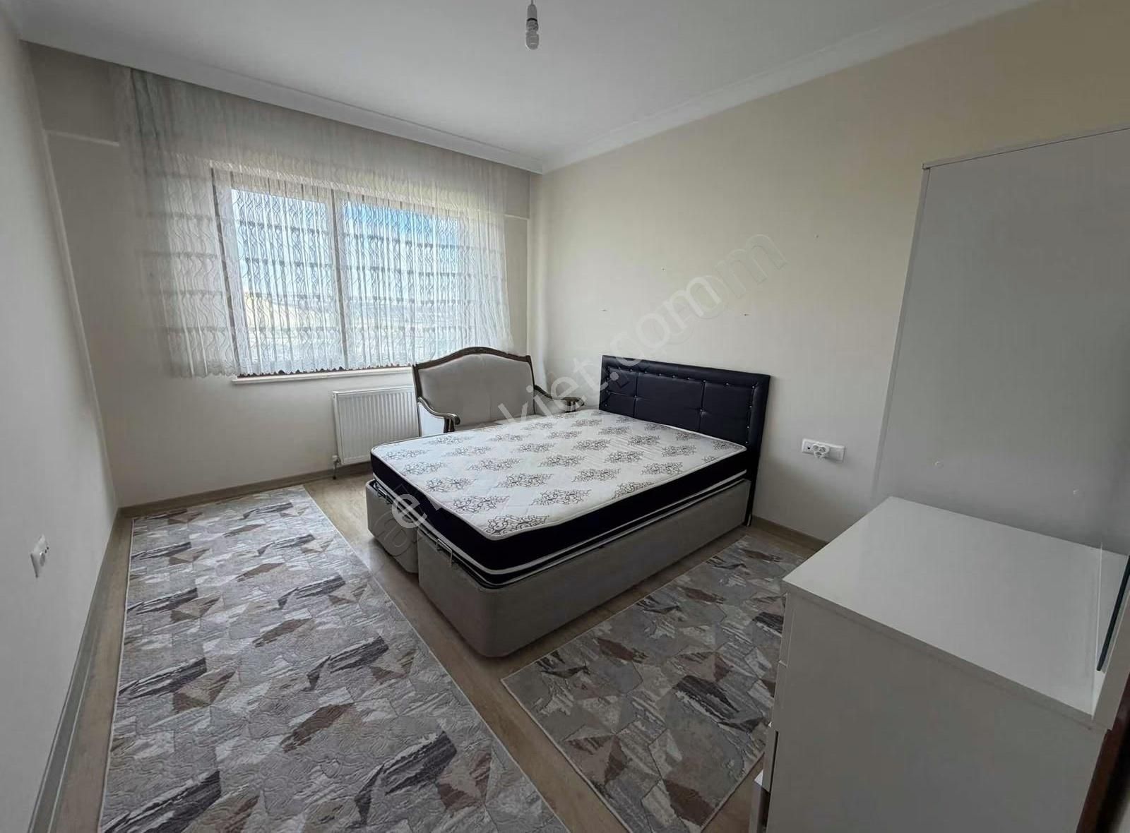 Net Gayrimenkul'den İstiklal Mah. 2+1 Eşyalı Kiralık Daire - Görsel 2