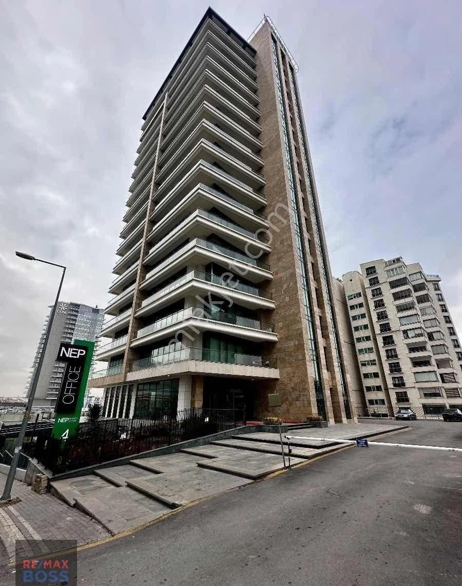 Nep Office'de Tam Kat Kiralık - Yüksek Katta Ve Lüks Plazada