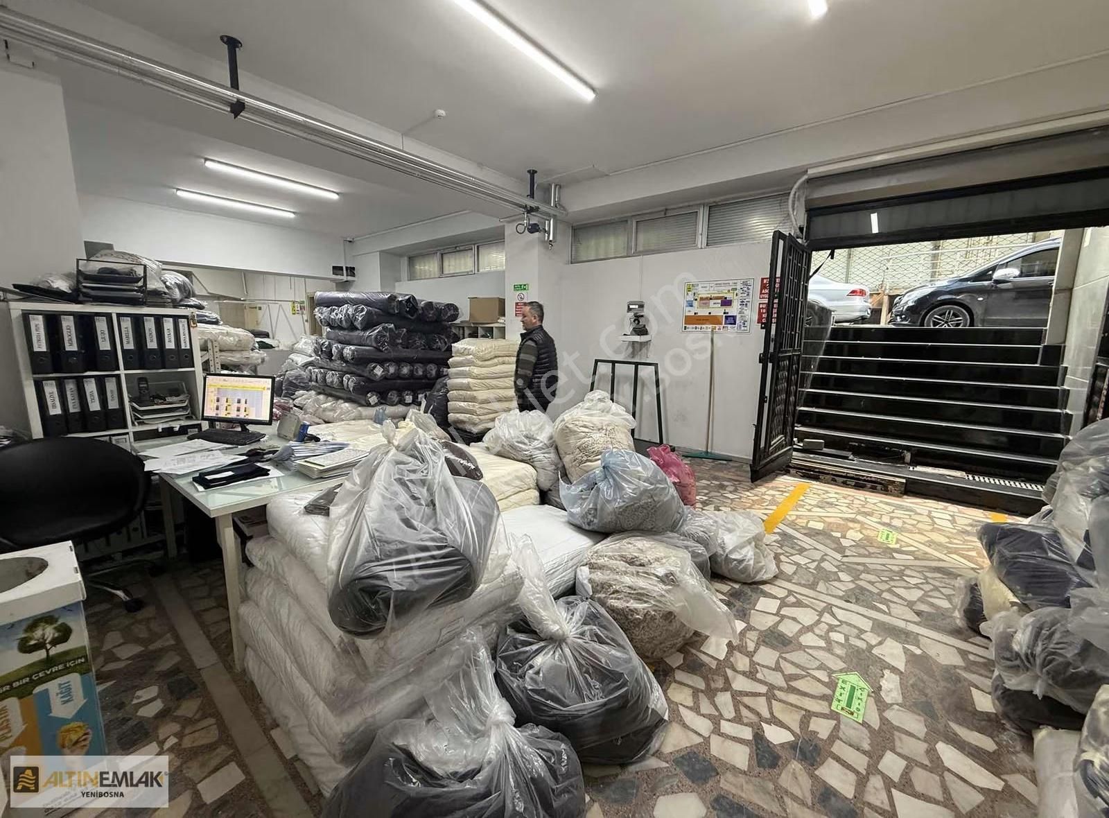 Halkalı'da Basın Ekspres'e Yakın, 6 Katlı Plaza Kiralık - Görsel 28