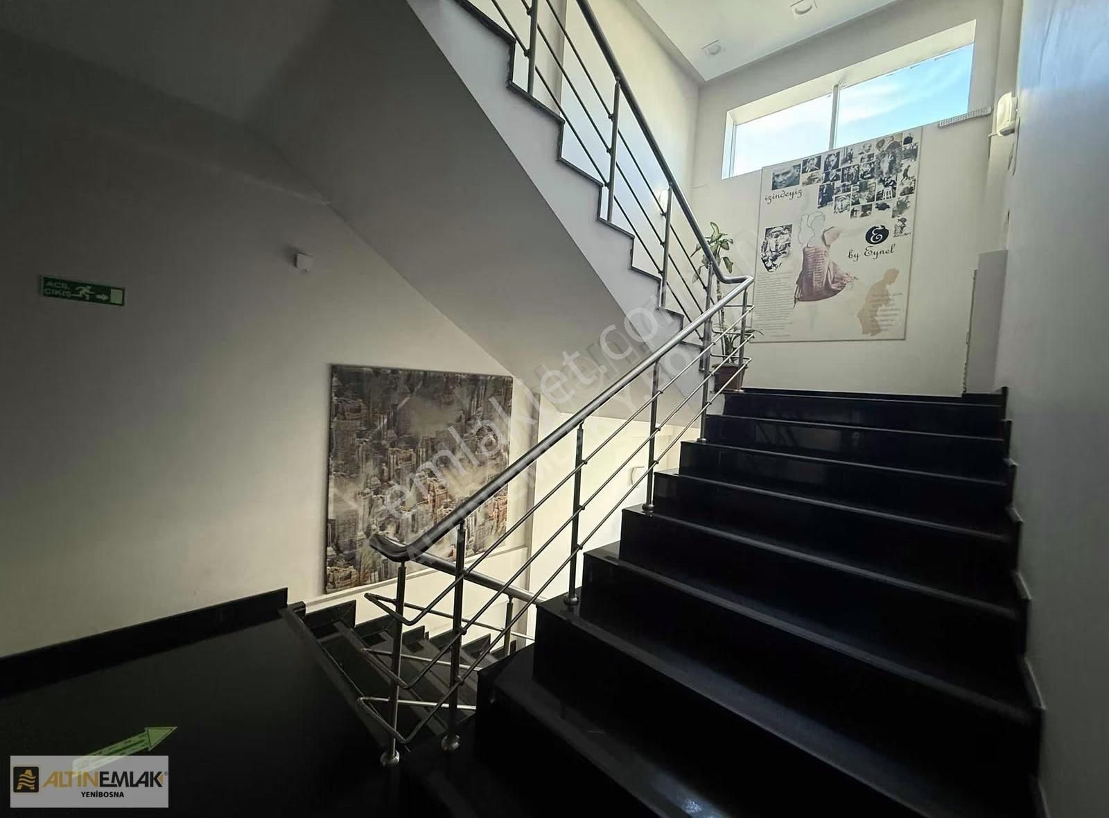 Halkalı'da Basın Ekspres'e Yakın, 6 Katlı Plaza Kiralık - Görsel 8