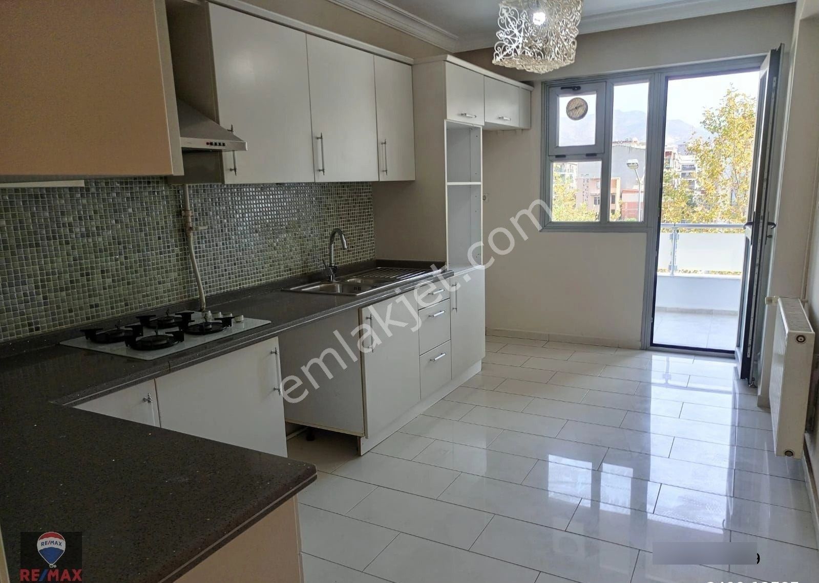 Karşıyaka Ordu Bulvarı'nda 6+1 Satılık Dublex Daire - Görsel 18
