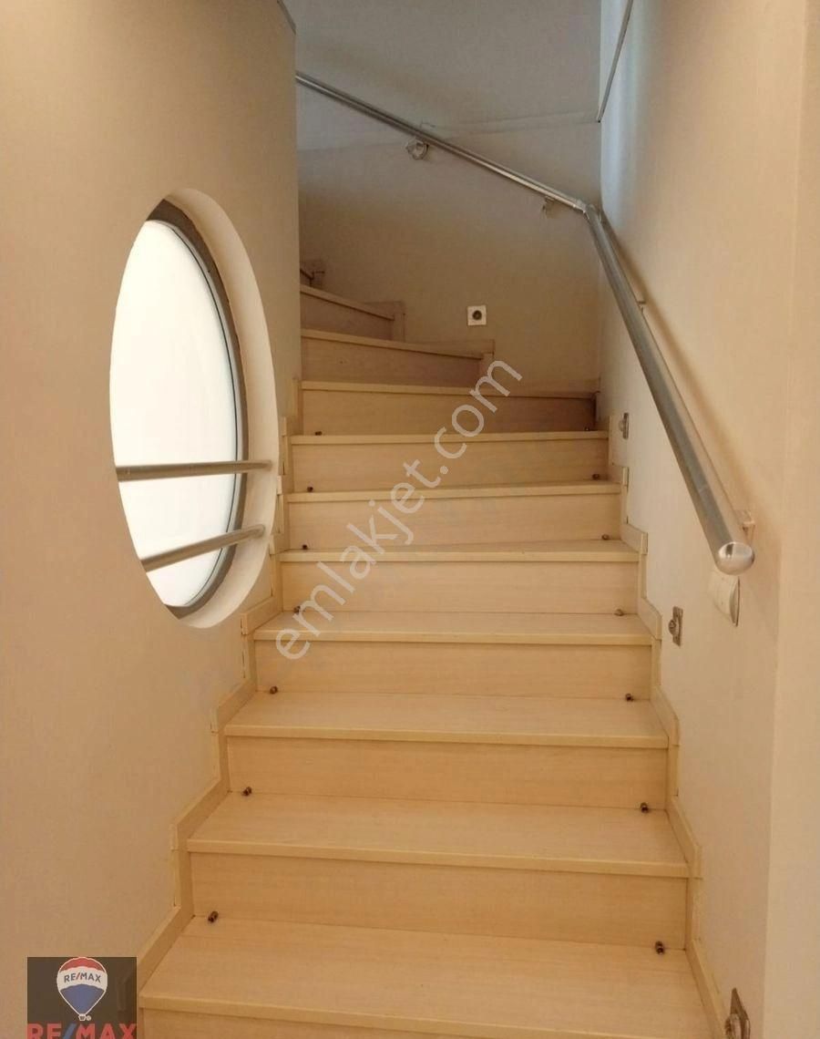 Karşıyaka Ordu Bulvarı'nda 6+1 Satılık Dublex Daire - Görsel 8