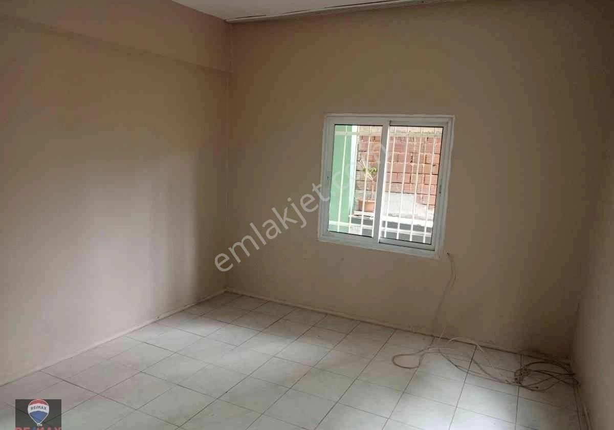 Bayraklı Onur Mahallesı'nde 3+1 Doğalgazlı Kıralık Daıre - Görsel 5
