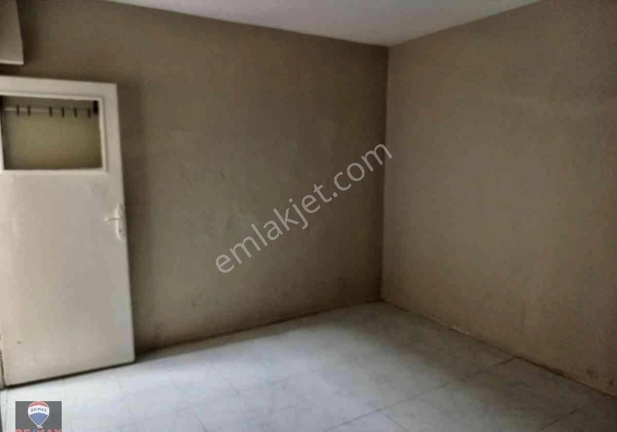 Bayraklı Onur Mahallesı'nde 3+1 Doğalgazlı Kıralık Daıre - Görsel 7