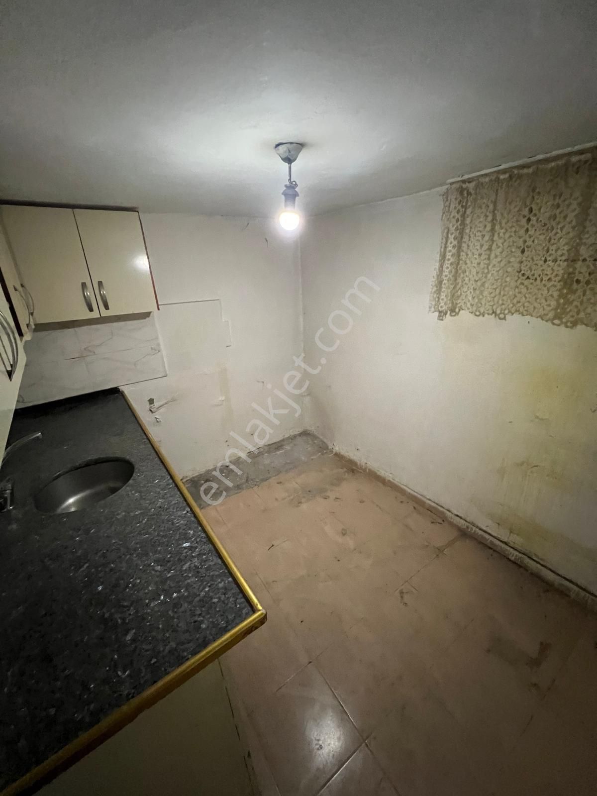 Nuray Gayrimenkulden İstiklalde Satılık 3 Katlı Arsa Tapulu Müstakil - Görsel 14