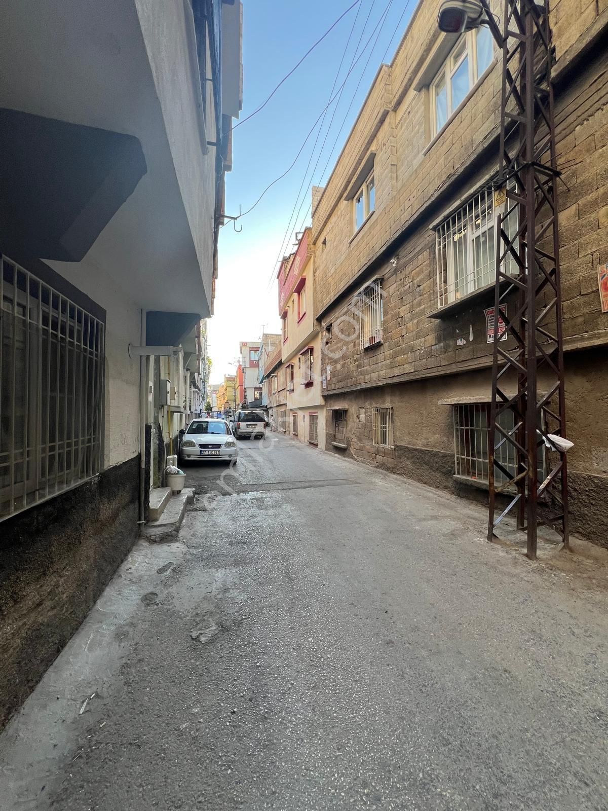 Nuray Gayrimenkulden İstiklalde Satılık 3 Katlı Arsa Tapulu Müstakil - Görsel 25