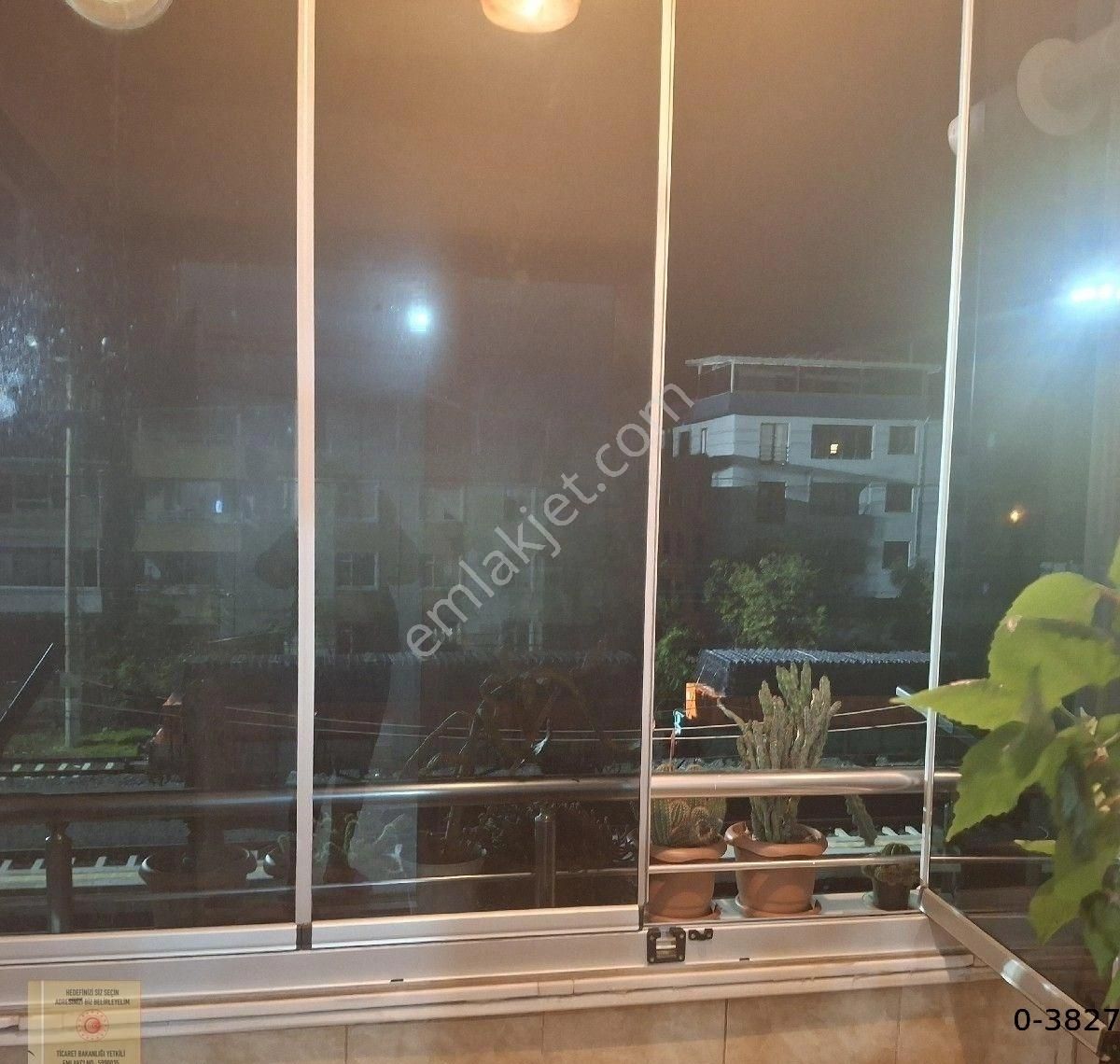 T.dağmuratlı Muradiye Mah.de Merkezi Konumda Geniş Kullanım Alanına Sahip(3+1)2.kt Daire Satılıktır - Görsel 31