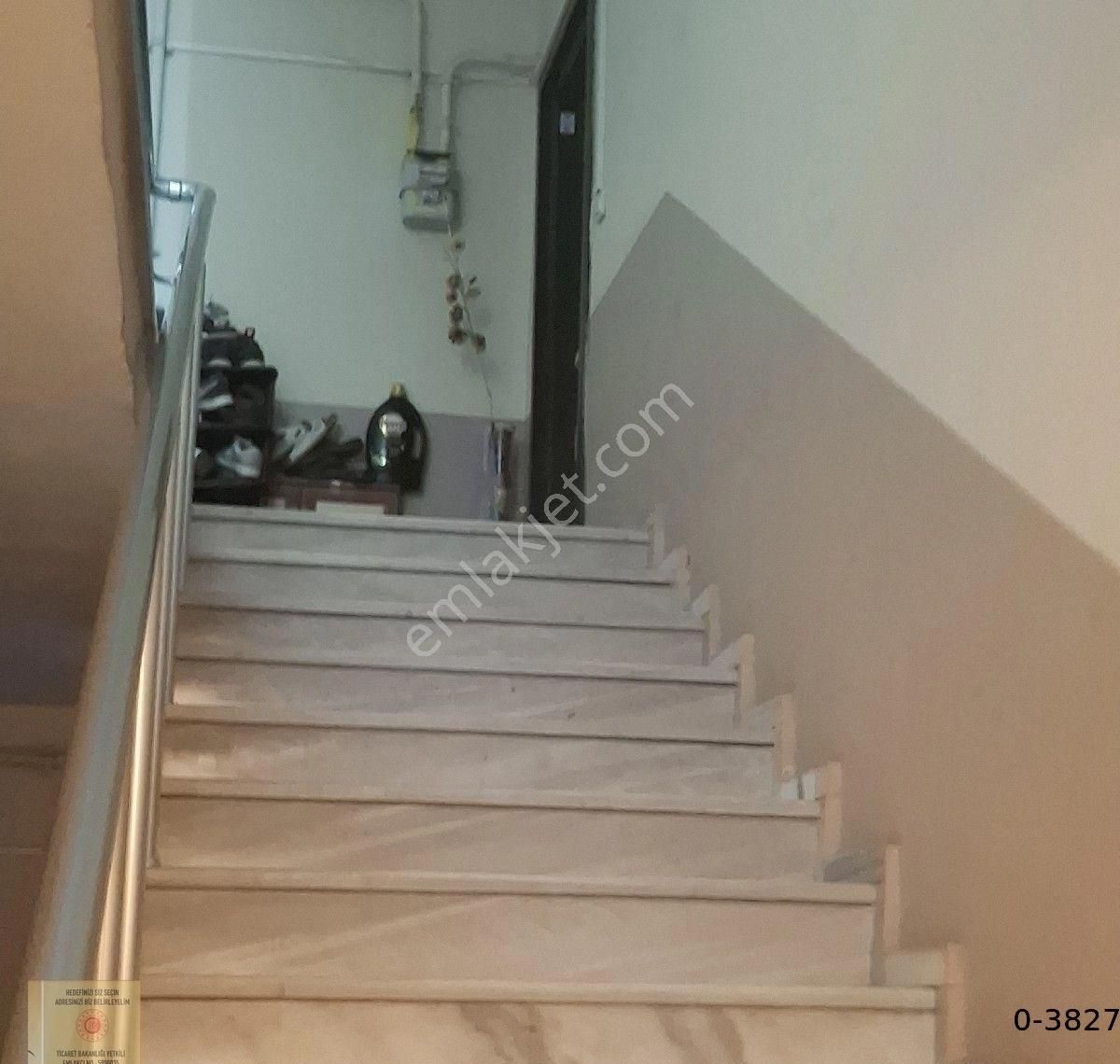 T.dağmuratlı Muradiye Mah.de Merkezi Konumda Geniş Kullanım Alanına Sahip(3+1)2.kt Daire Satılıktır - Görsel 20