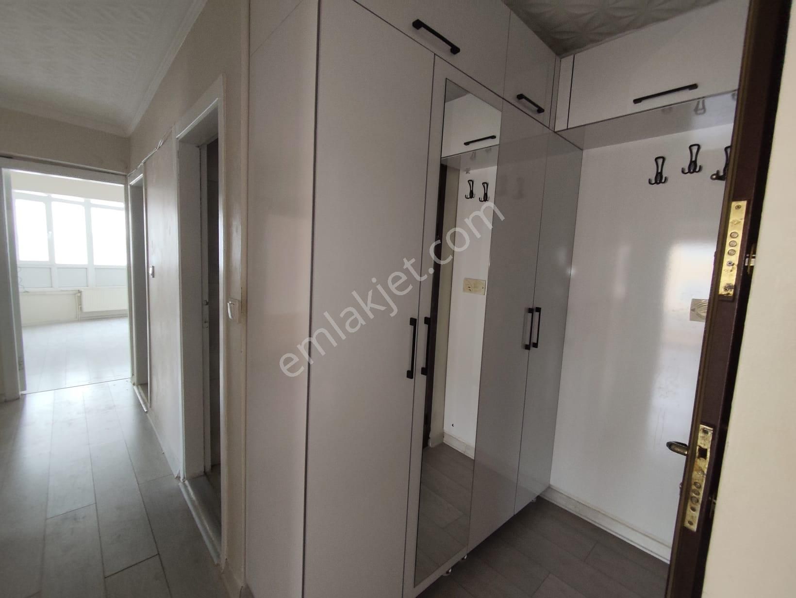 Yılmaz Gayrimenkul 3+1 Ön Cephe Kıralık Yapılı Masrafsız Mavı Okul Yanı - Görsel 9