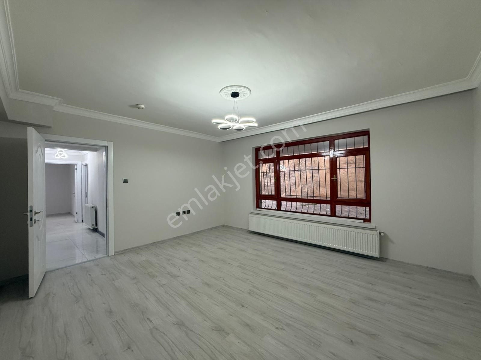 Yayla Merkezde Vadi Park Karşısı Giriş Fuul Yapılı 3+1 Daire - Görsel 3