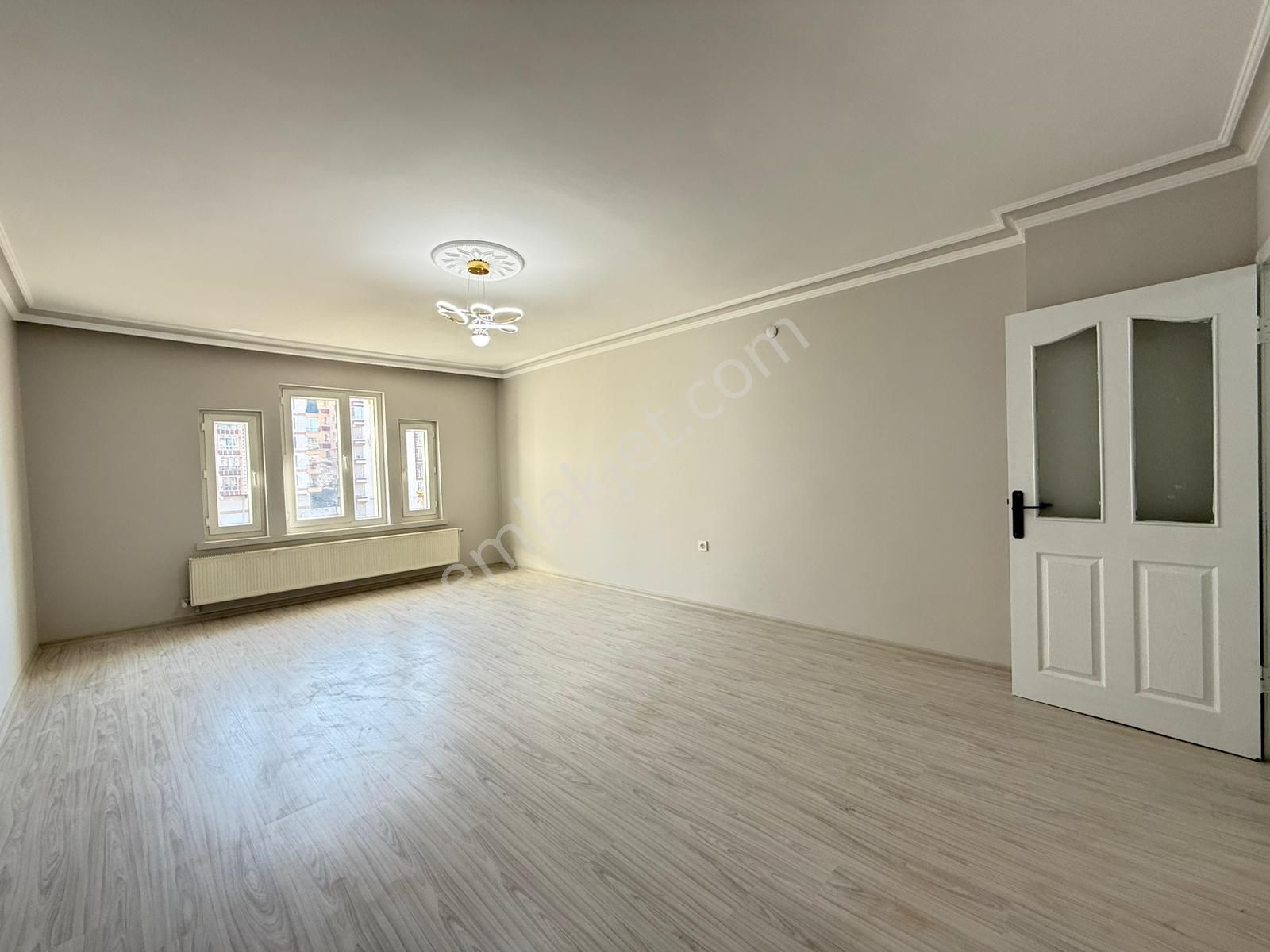 Kariyer'den Park Manzaralı Ultra Lüks Asansörlü 140m2 3+1 Daire - Görsel 13