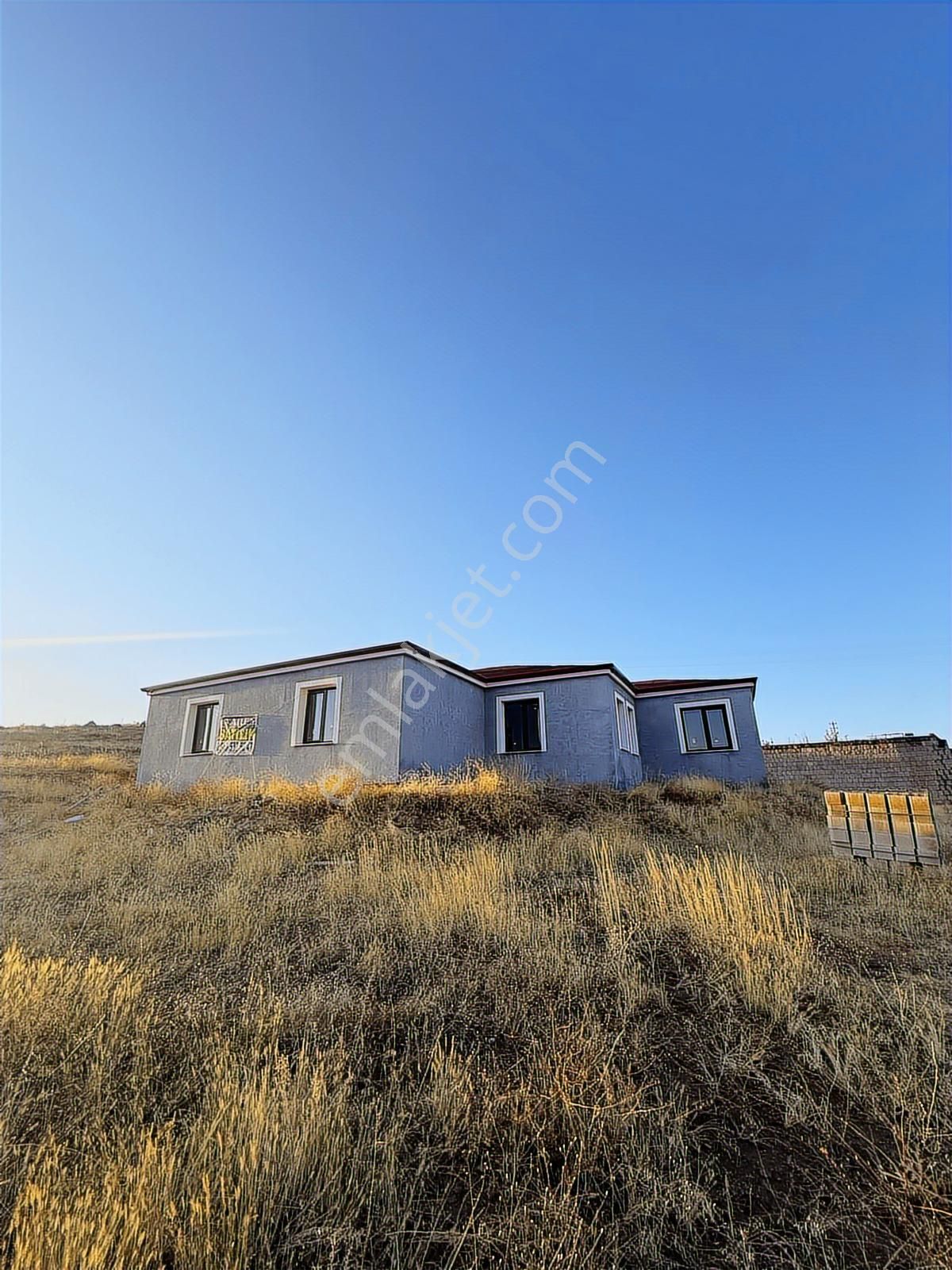 Sarımsaklı Ana Yola Sıfır 1122 M² 4+1 Villa Satışta - Görsel 4