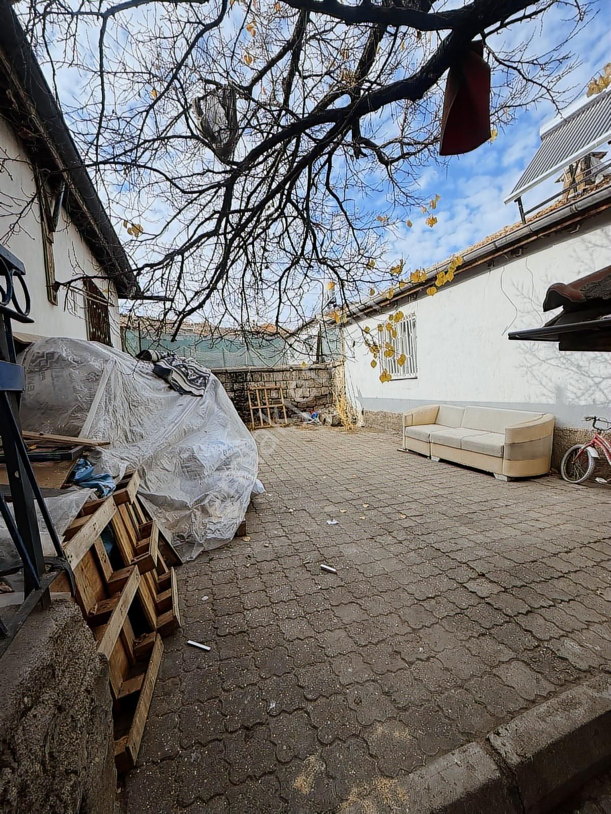 Yenidoğan Mahallesinde Satılık 3+1 Müstakil Ev Ve Bahçe - Görsel 9