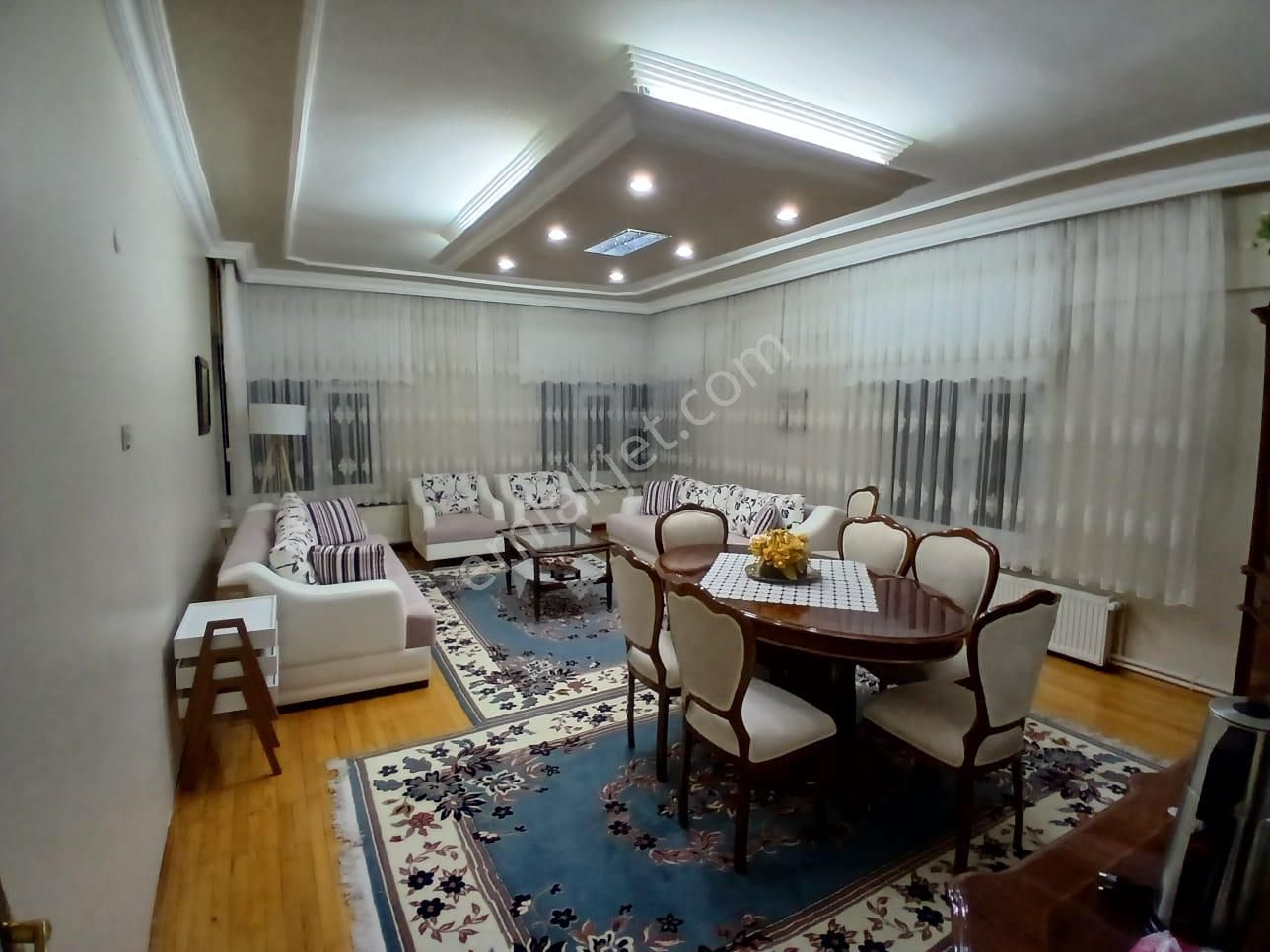 Akçay Emlak'tan Akşehir Yarenler Cumhuriyet İlkokulu Yanında Garajlı Asansörlü Satılık 3+1 Daire - Görsel 9