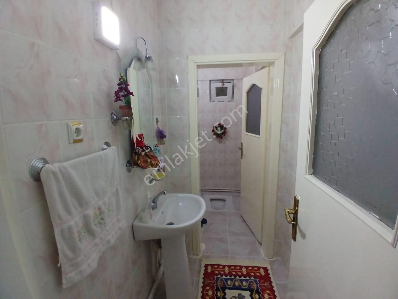 Akçay Emlak'tan Akşehir Yarenler Cumhuriyet İlkokulu Yanında Garajlı Asansörlü Satılık 3+1 Daire - Görsel 25