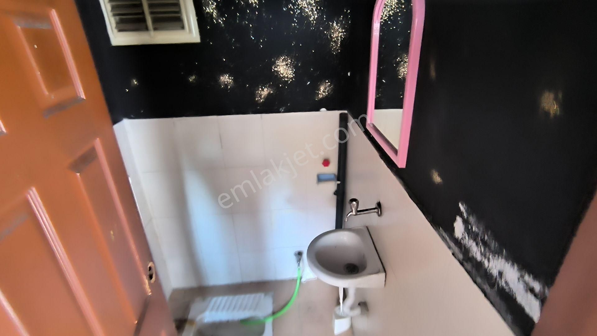 Yılmaz Gayrimenkulden Cadde Üzeri Etrafı Acık Kıralık Iş Yeri Magaza Dukkan Kıralık - Görsel 13