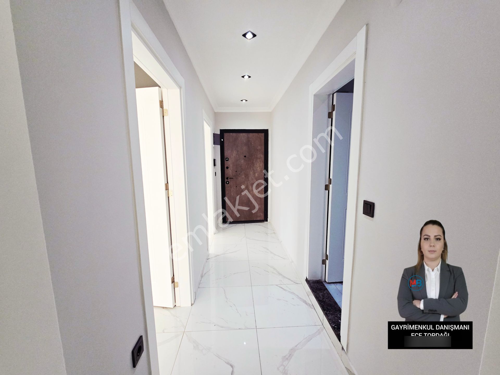 Didim'de Satılık 2+1 Geniş Sıfır Orta Kat Ön Cephe Asansörlü Çarşıya Yakın Konumda Daire ! - Görsel 12