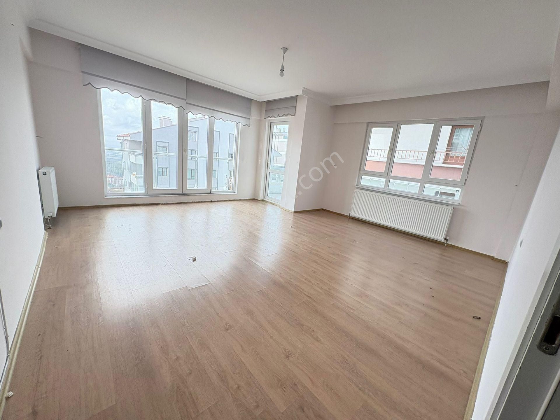 Göral Dan K. Pınarında3+1 Manzaralı 2.kat Asansörlü Genç Binada - Görsel 24