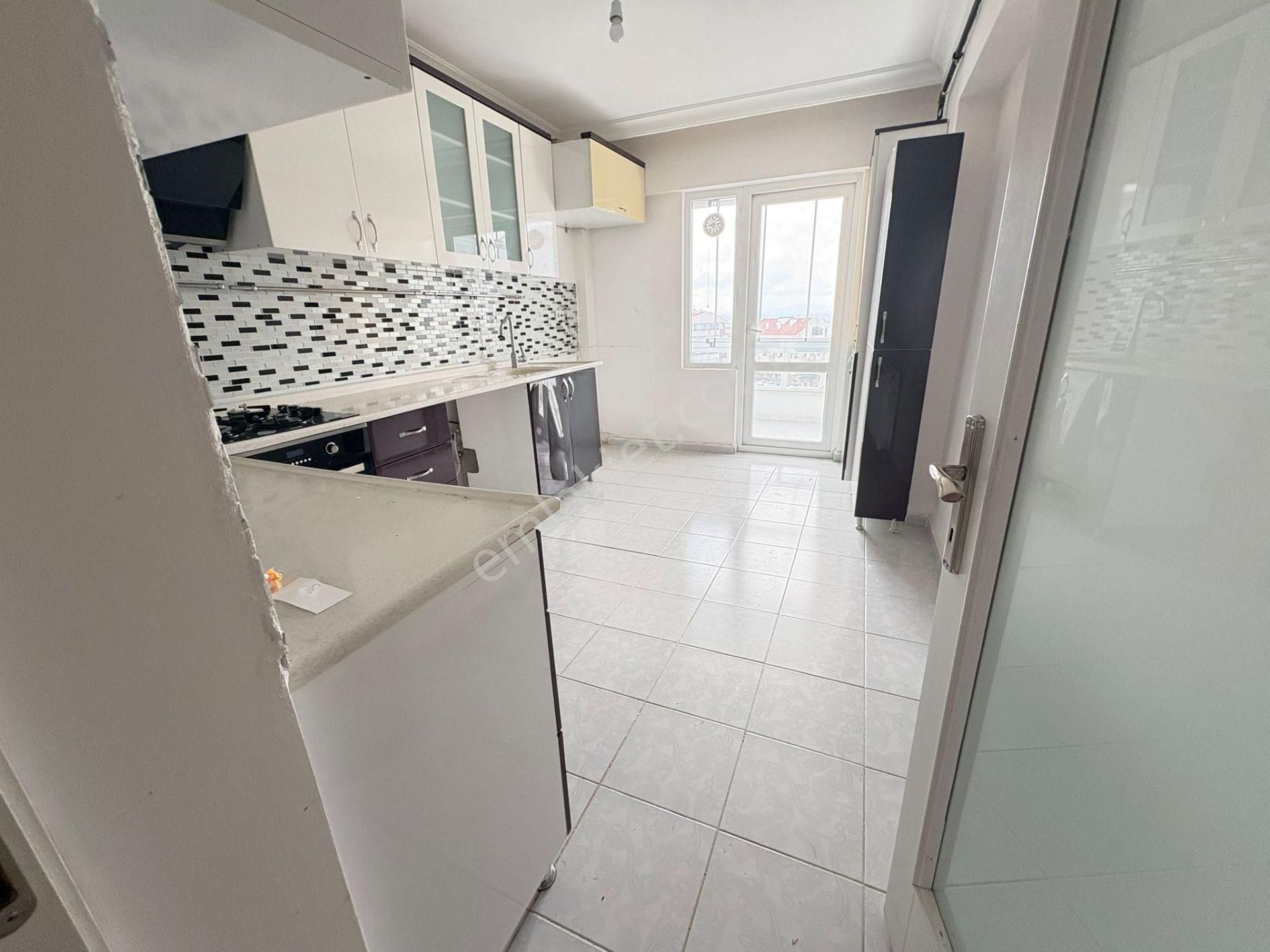 Göral Dan K. Pınarında3+1 Manzaralı 2.kat Asansörlü Genç Binada - Görsel 19