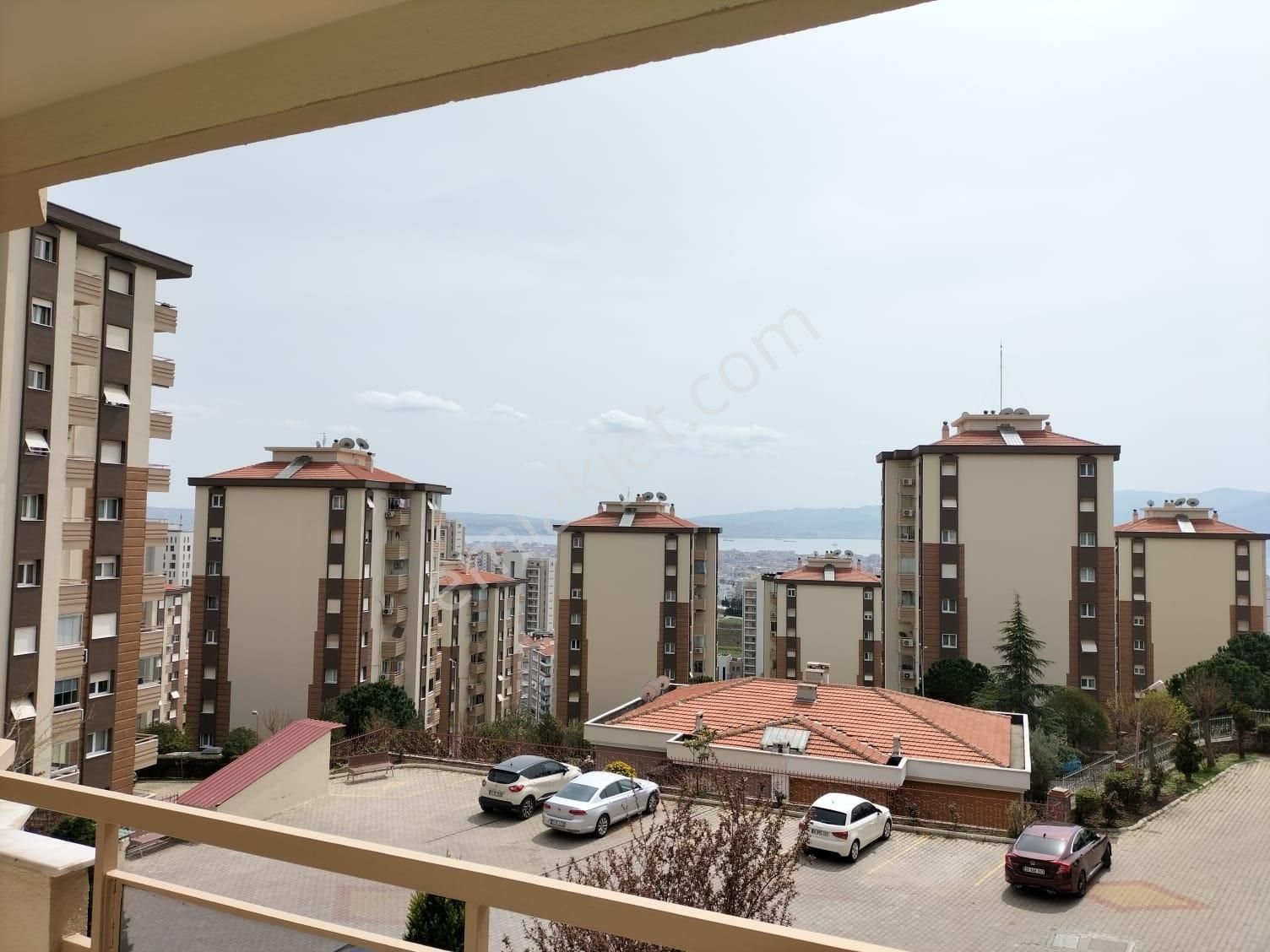 Körfezköy Sitesi Eşyalı Kiralık Geniş 3+1 - Görsel 12