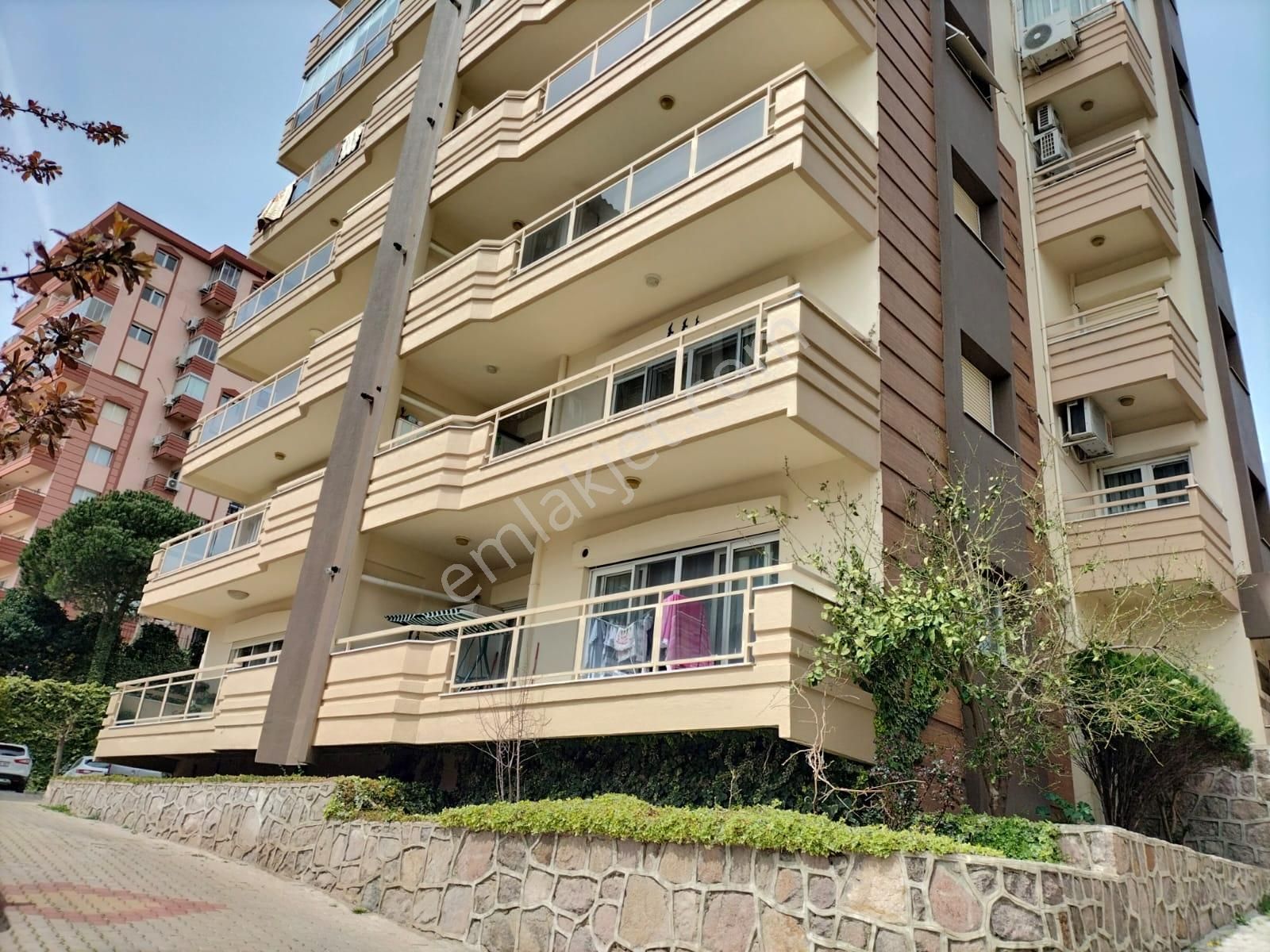 Körfezköy Sitesi Eşyalı Kiralık Geniş 3+1 - Görsel 2