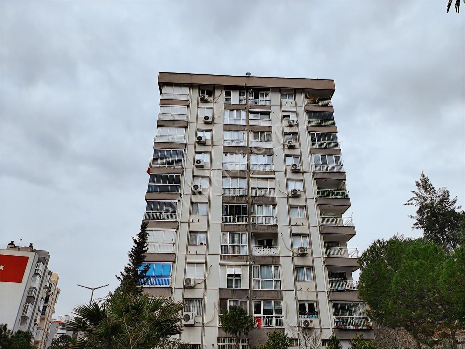 Çiğli Yakakent Bakımlı Çift Cephe Arakat Kiralık 3+1 - Görsel 3