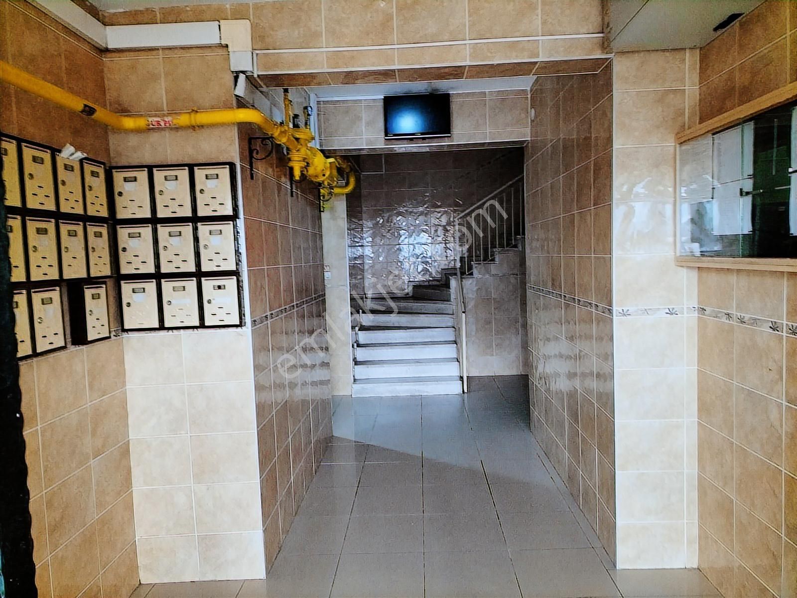 Çiğli Yakakent Bakımlı Çift Cephe Arakat Kiralık 3+1 - Görsel 6