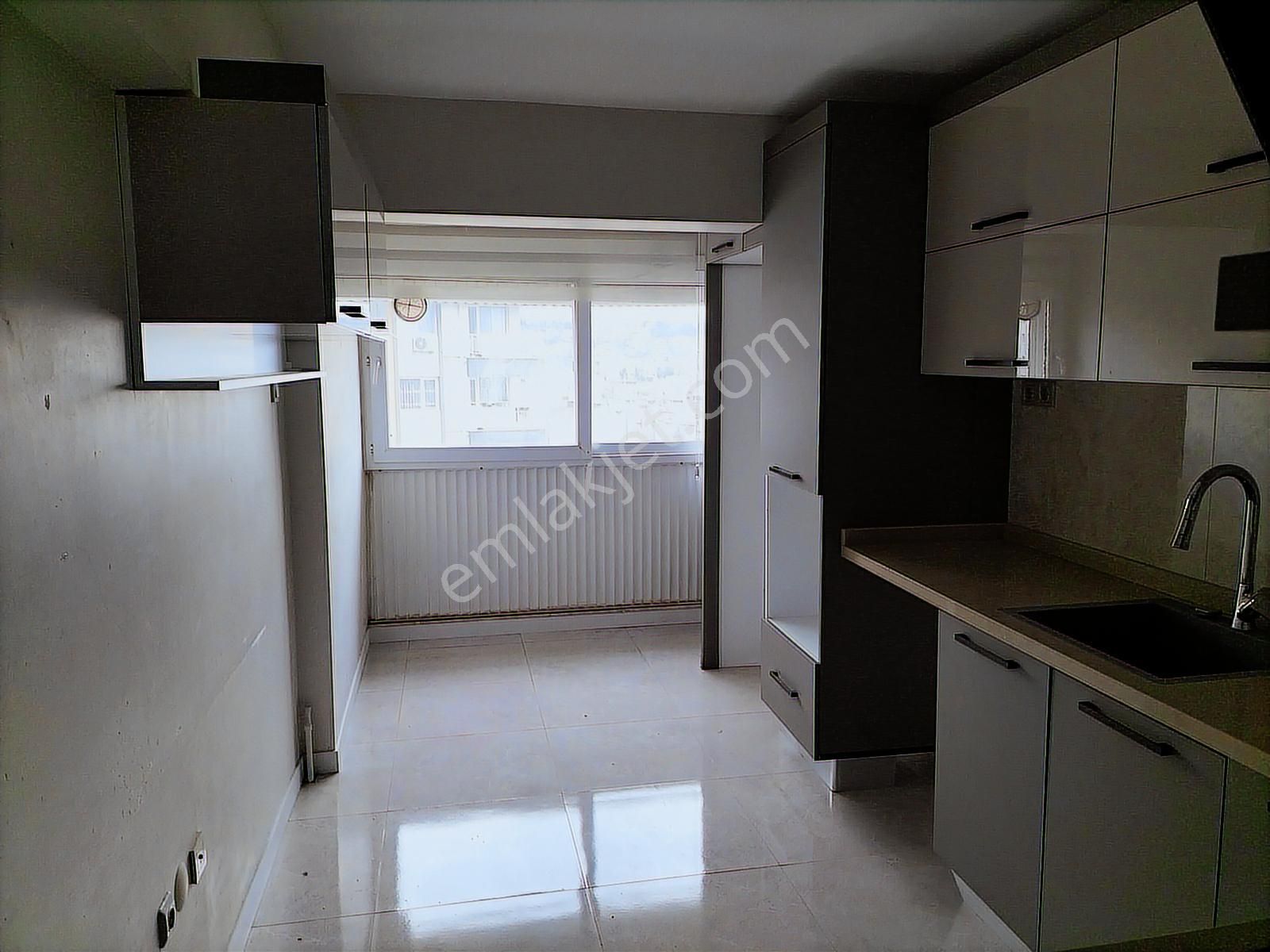 Çiğli Yakakent Bakımlı Çift Cephe Arakat Kiralık 3+1 - Görsel 10