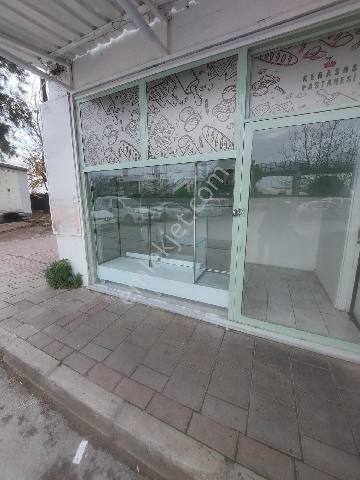 Çiğli Eski Havaalanı Caddesi Üzerinde Kiralık Dükkan - Görsel 8