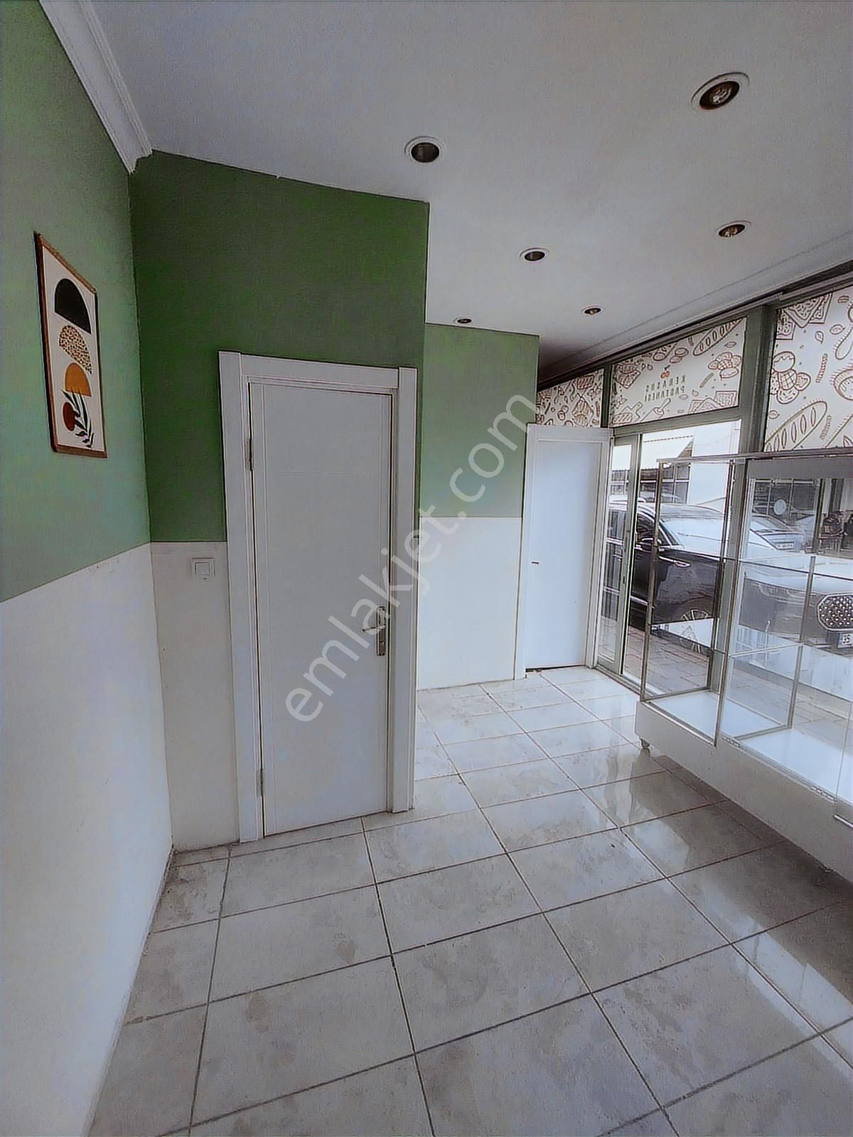 Çiğli Eski Havaalanı Caddesi Üzerinde Kiralık Dükkan - Görsel 15
