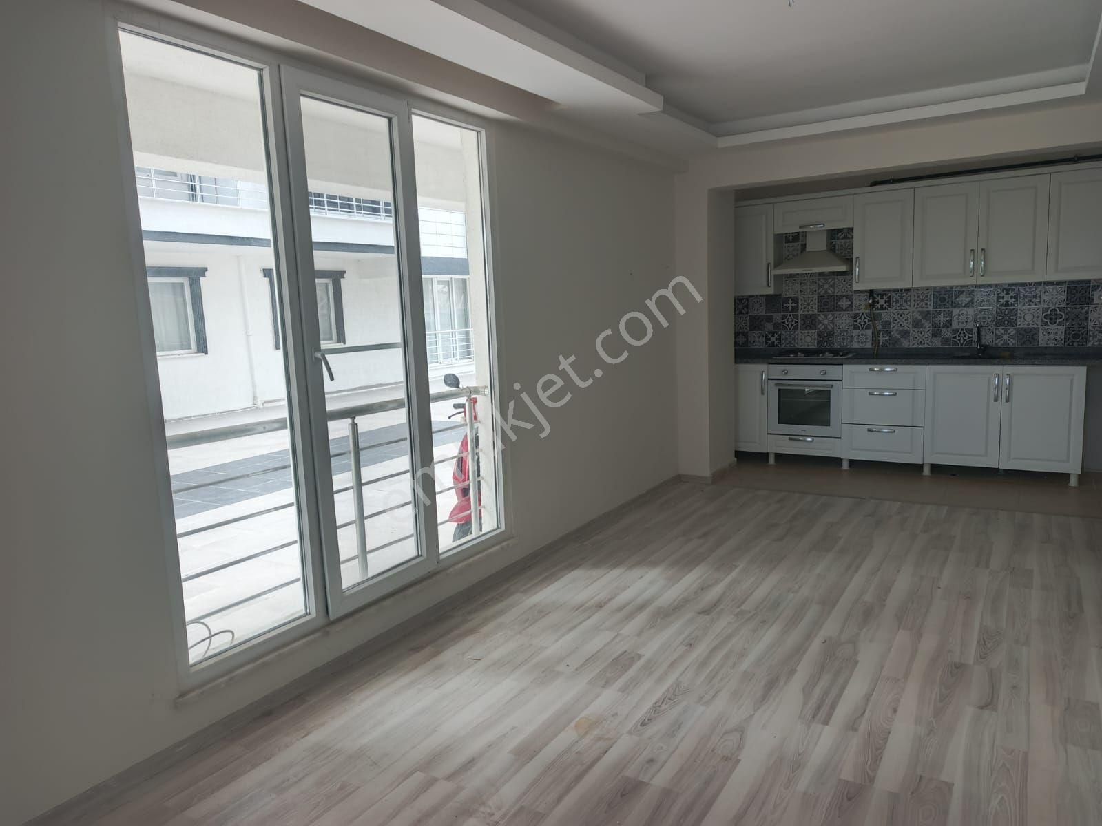 Son Firsat Bu Fiyata Kacirma Site İcinde 7 / 24 Güvenlik Havuzlu Satılık 2+1 - Görsel 2