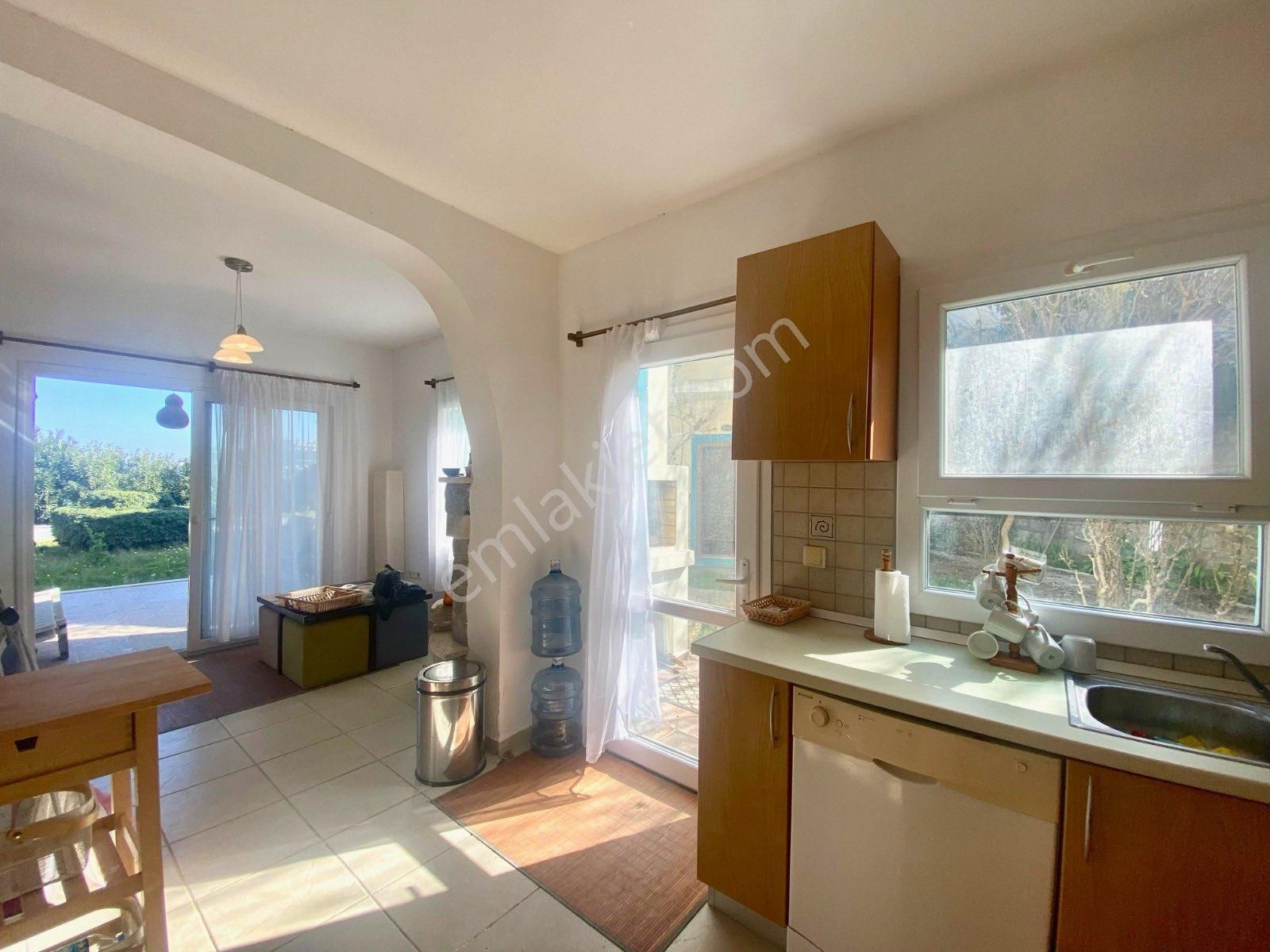 Bodrumda Satılık Müstakil Villa Denize Yakın Manzaralı Ev Eşyalı - Görsel 5