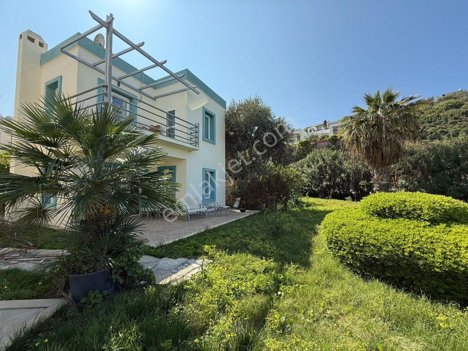 Bodrumda Satılık Müstakil Villa Denize Yakın Manzaralı Ev Eşyalı - Görsel 27