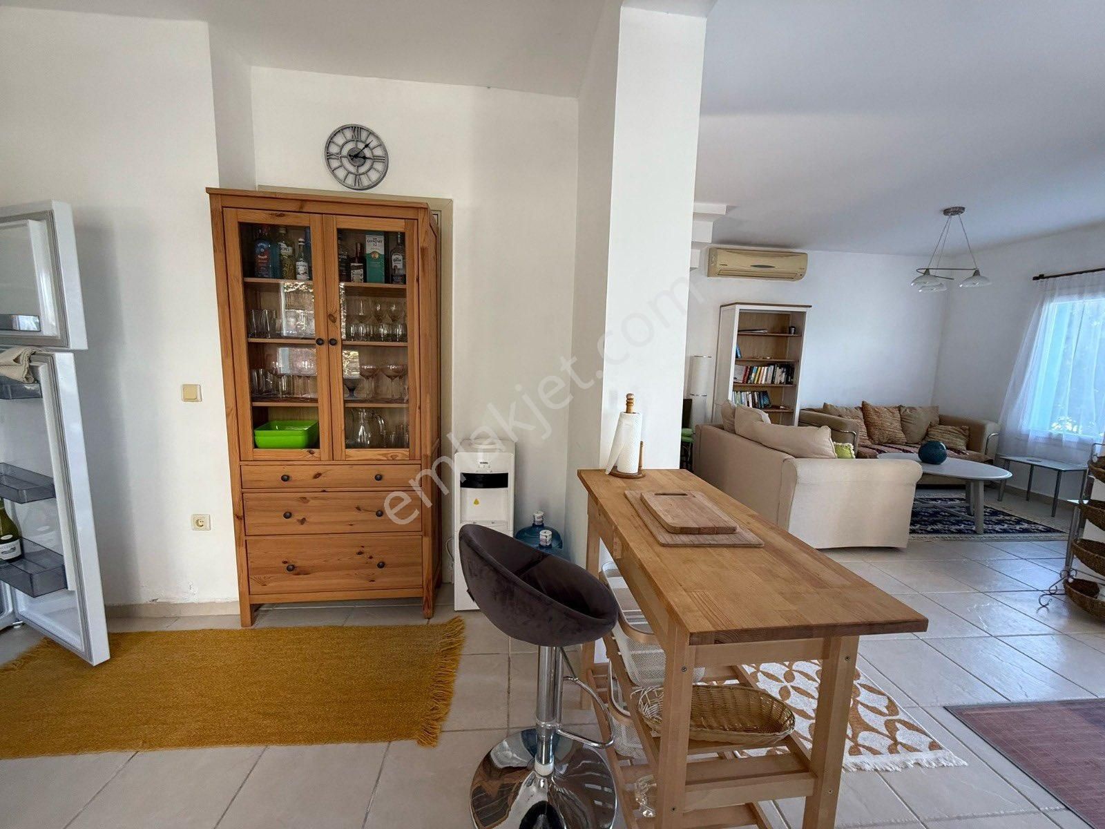 Bodrumda Satılık Müstakil Villa Denize Yakın Manzaralı Ev Eşyalı - Görsel 12